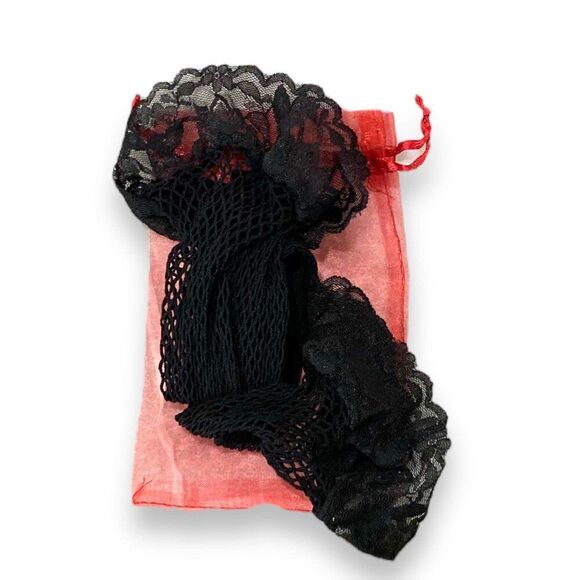 Black Fishnet Lace Ruffle Ankle Socks - NEW - Picture 2 of 2